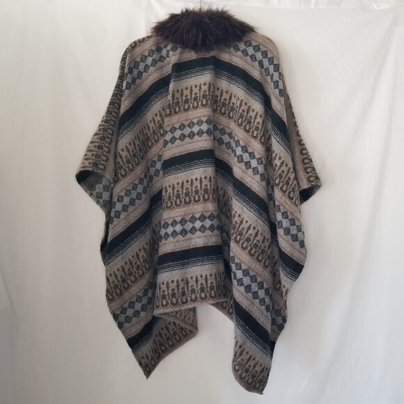 Collection Eighteen Women Poncho Faux Fur Neckline Stripes Aztec Shawl Brown Tan - Picture 7 of 16